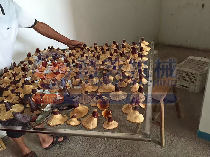 青海熱泵烘干機(jī)用戶(hù)現(xiàn)場(chǎng)